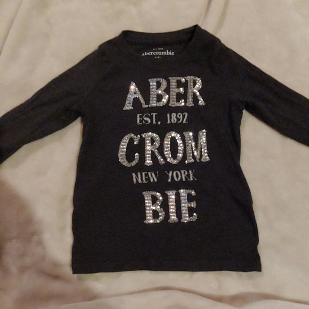 Long sleeve t shirt with glitter graphic